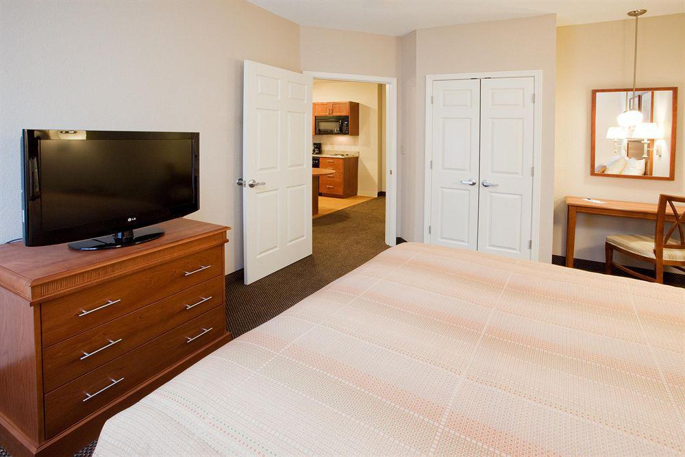 Candlewood Suites Apex Raleigh Area By Ihg Room photo